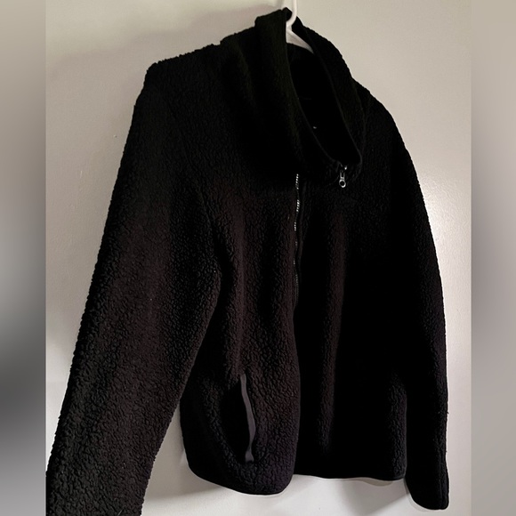 SO cozy softest sherpa Women's Black Full Zip Fleece Jacket - Picture 3 of 5
